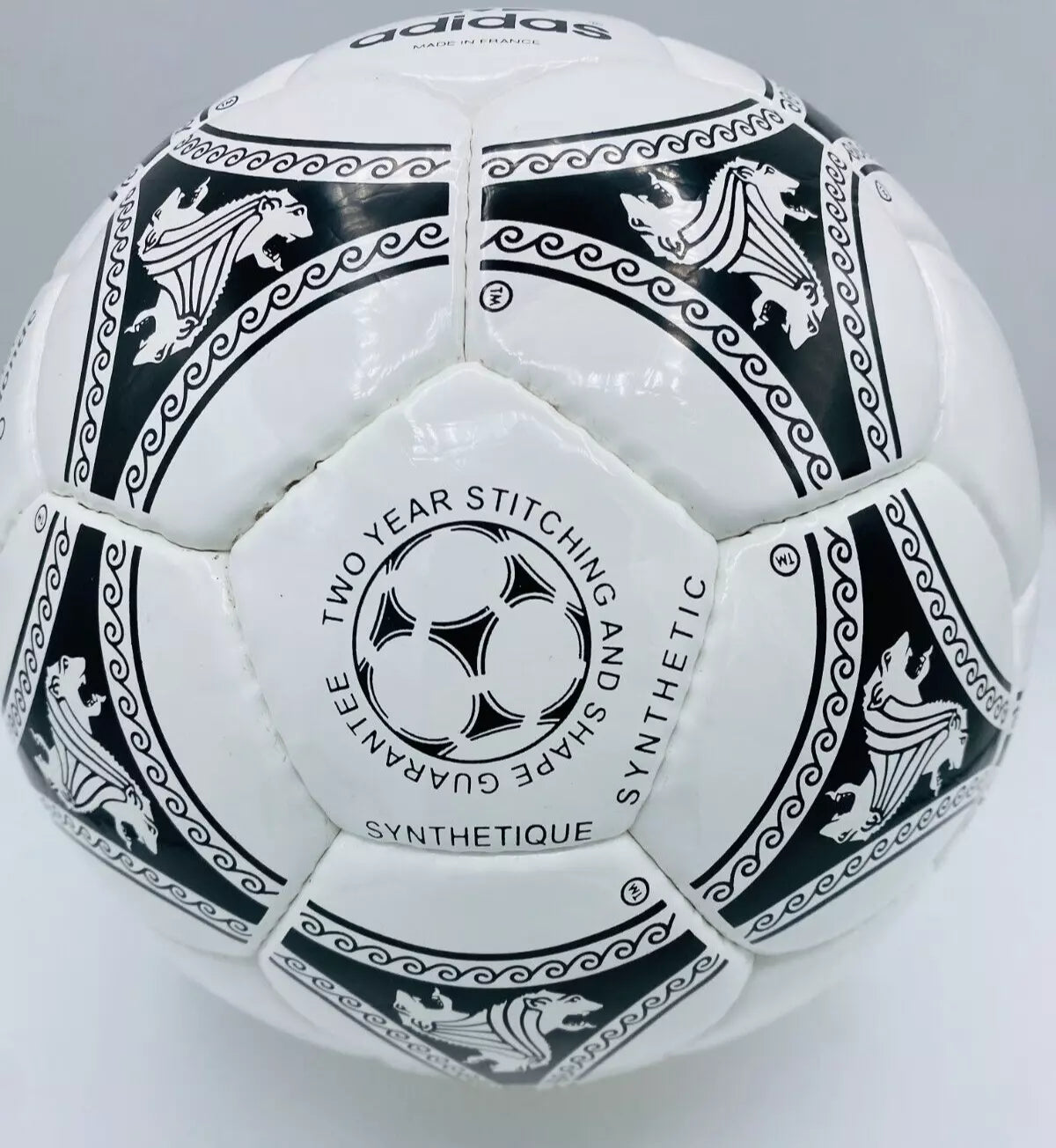 Adidas Etrusco Unico Soccer ball FIFA World Cup 1990 Match ball Football